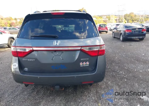 2011 Honda Odyssey Touring/Touring Elite из США, поврежденный, VIN 5FNRL5H93BB015336